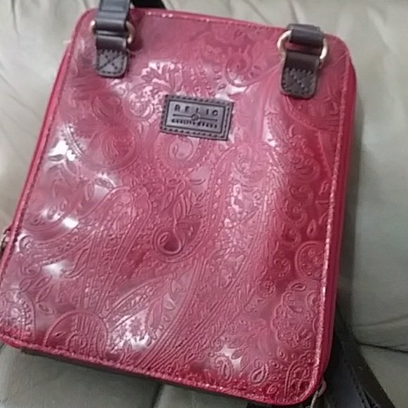 Relic Purse - Picture 2 of 2